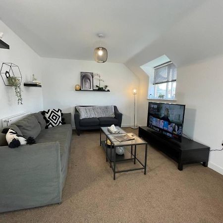 Cosy 2Br Retreat, Near Uni & Qe Hospital, Parking Apartment Birmingham Bagian luar foto